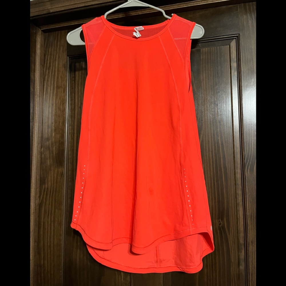 Womens lululemon sculpt tank